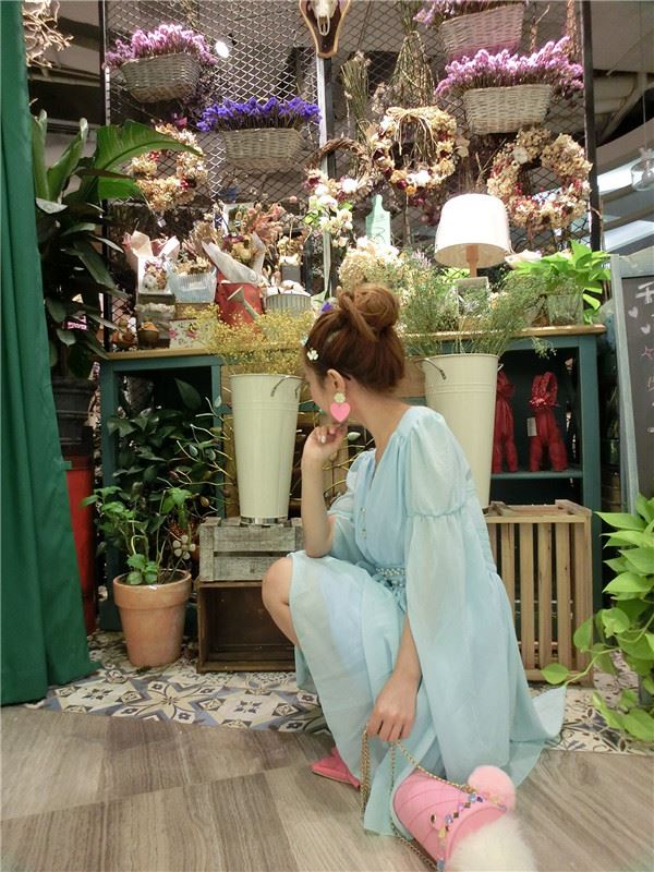 ชุดเดรสผ้าชีฟองสีฟ้า ส่งฟรี ems