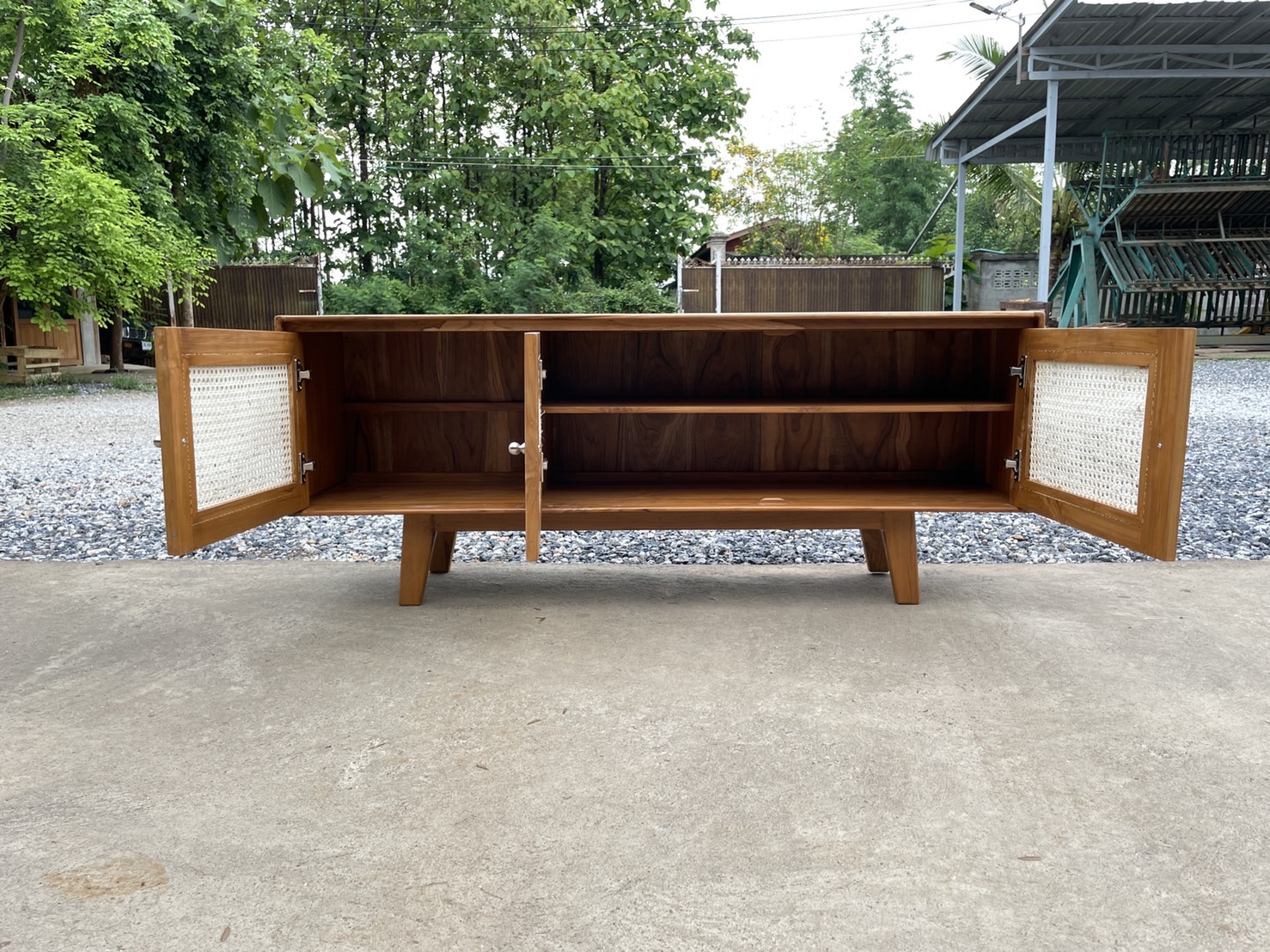 ไซด์บอร์ดบานหวาย