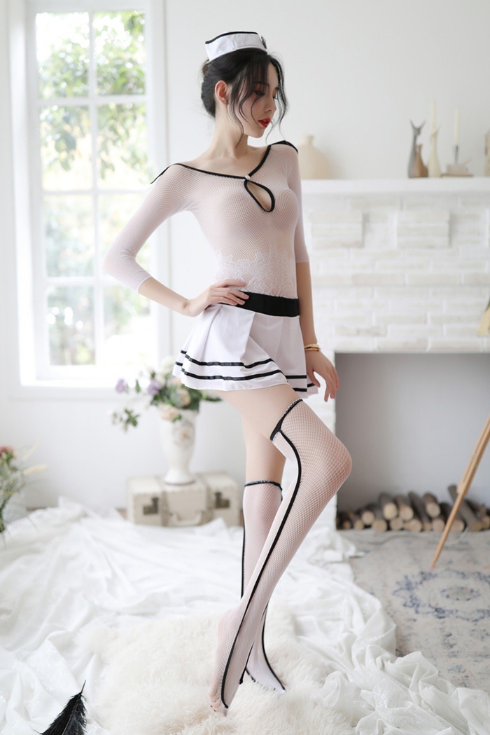 K343 ชุดตาข่ายแฟนซี ชุดตาข่ายสไตล์คอสเพลย์มาในแบบชุดกะลาสีเรือ ตัวชุดเป็นตาข่ายแขนยาวกระโปรงสั้นผ้ายืดสีขาวตัดขอบดำ มาพร้อมหมวกกะลาสีเรือและถุงน่องตาข่ายสีขาวแต่งเส้นสีดำ1คู่ตามรูปเลยค่ะ