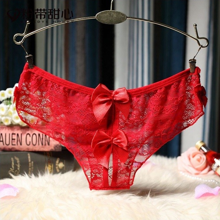 NA063 กางเกงในเซ็กซี่ กางเกงในเอวต่ำเป็นผ้าลูกไม้บางๆเนื้อนิ่ม รุ่นนี้เป็นแบบเปิดเป้าด้านหน้าประดับโบว์สวยๆตามภาพสินค้าจริงเลยค่ะ ***เอวต่ำพอดีหุ่น