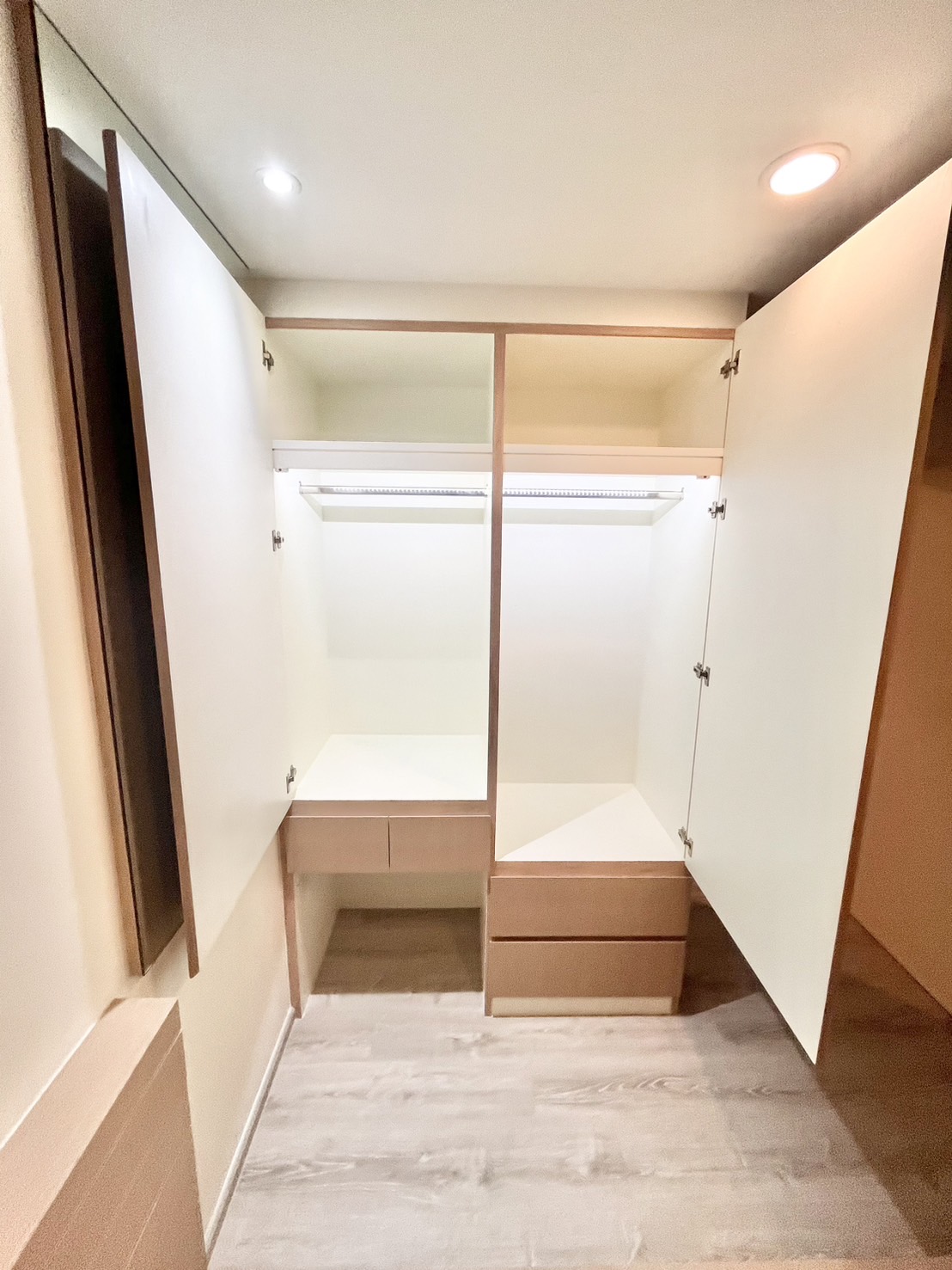 ขายคอนโด Chewathai Phetkasem 27 (ชีวาทัย เพชรเกษม 27) ใกล้รถไฟฟ้าและรถใต้ดินบางหว้า