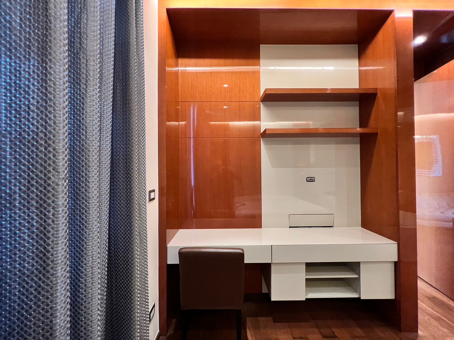 ขาย คอนโด The Address Sukhumvit 28 ใกล้ BTS พร้อมพงษ์ & BTS ทองหล่อ