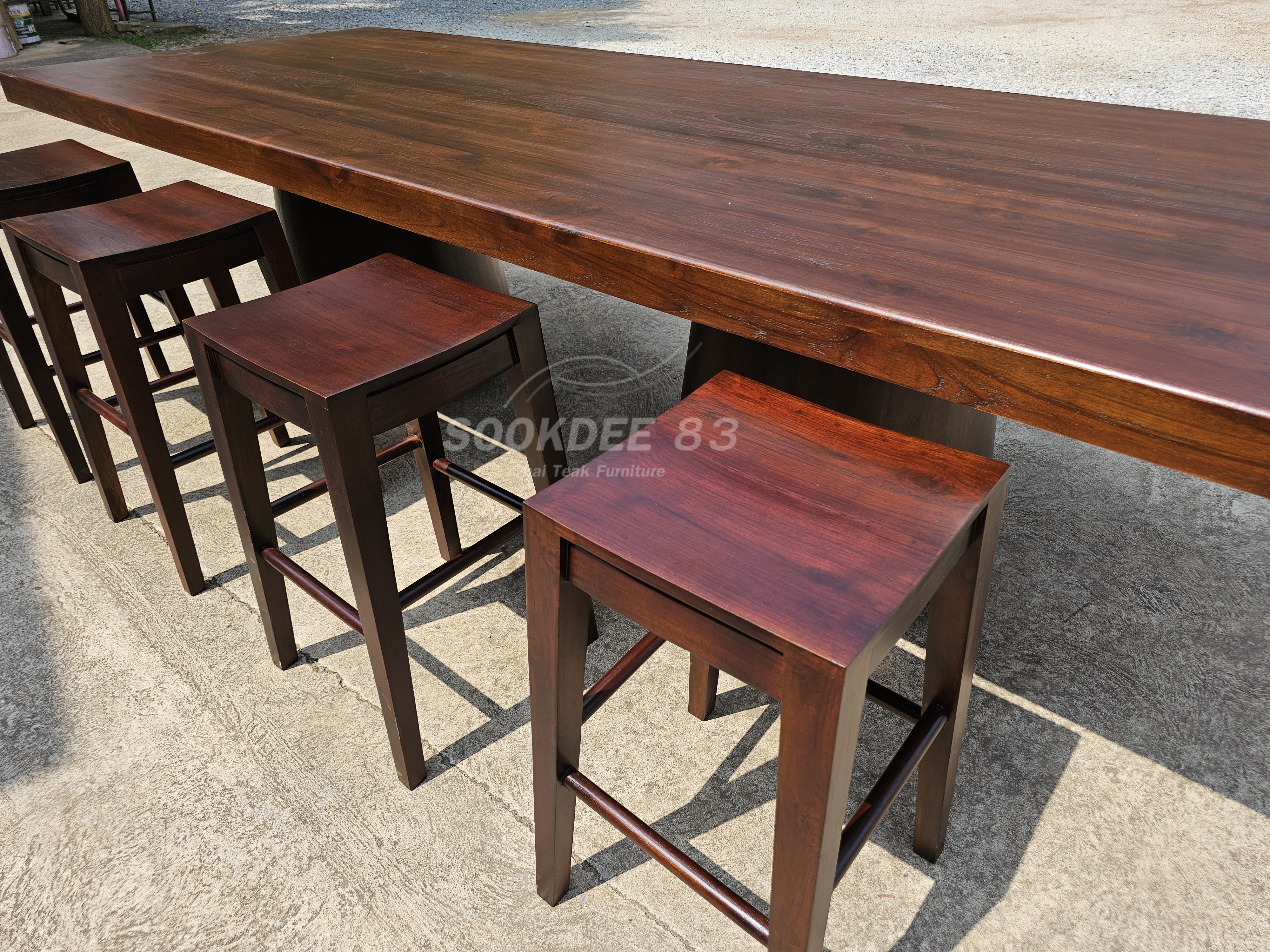 ชุดกินข้าวโต๊ะขากรวย เก้าอี้บาร์ (สีสัก)