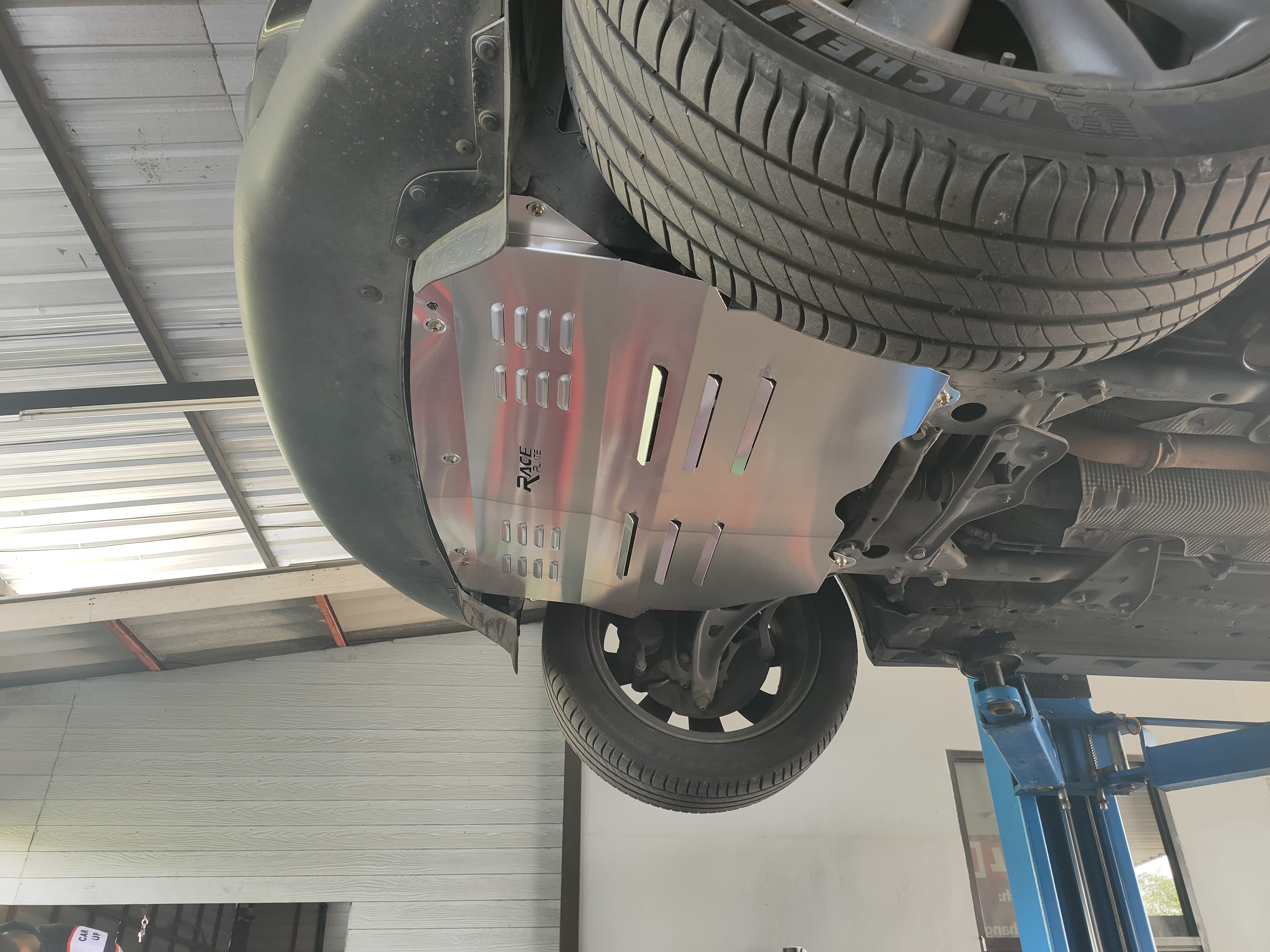 แผ่นปิดใต้ห้องเครื่องอลูมิเนียม minicooper Countryman R60 Raceplate_Undertray