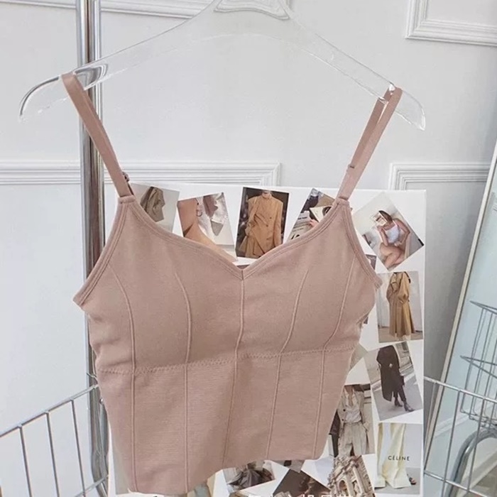 NA201 เสื้อบราสายเดี่ยวเอวลอยเซ็กซี่ จะใส่เป็นเสื้อแฟชั่นหรือเสื้อซับในก็ได้ทุกสถานการณ์ ตรงหน้าอกด้านในเป็นฟองน้ำมีช่องสามารถถอดออกได้ ตัวเสื้อเป็นผ้ายืดขยายได้ค่อนข้างดีใส่แล้วรัดรูปเข้าทรงสวยเลยค่ะ