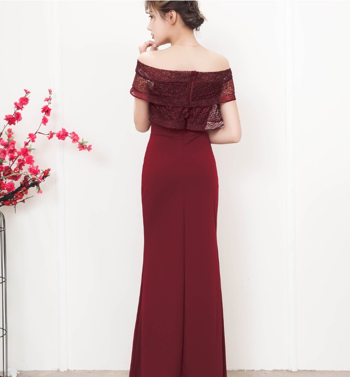 ชุดราตรีสีไวน์แดง ดีไซน์เปิดไหล่ ปิดต้นแขน ส่งฟรี ems