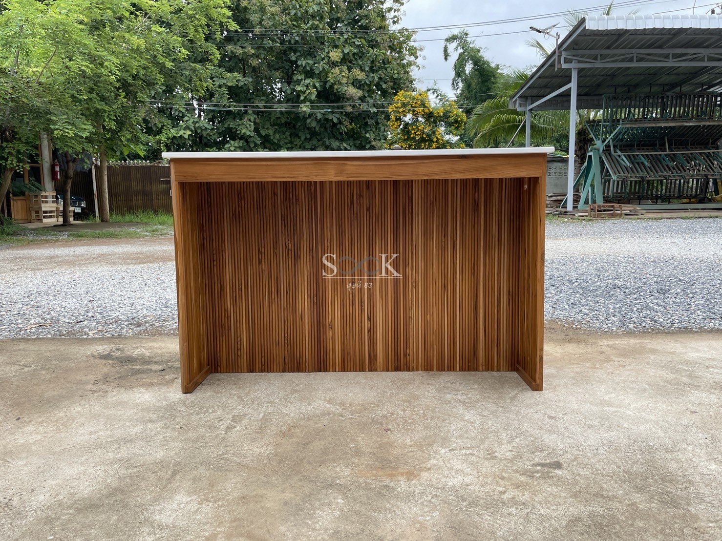 โต๊ะขาประดับซี่ (สีสัก)