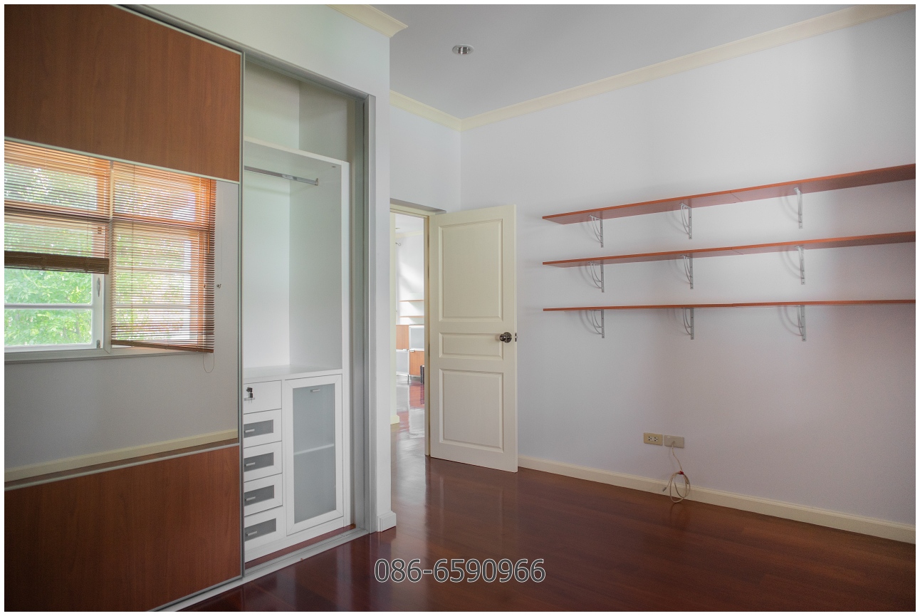 บ้านเดี่ยว หมู่บ้านลดาวัลย์ เลคโคโลเนียล 2ชั้น 164.7ตร.ว. 4ห้องนอน 3ห้องน้ำ ติดทะเลสาบ ระดับพรีเมี่ยมโดยแลนด์แอนด์เฮ้าส์