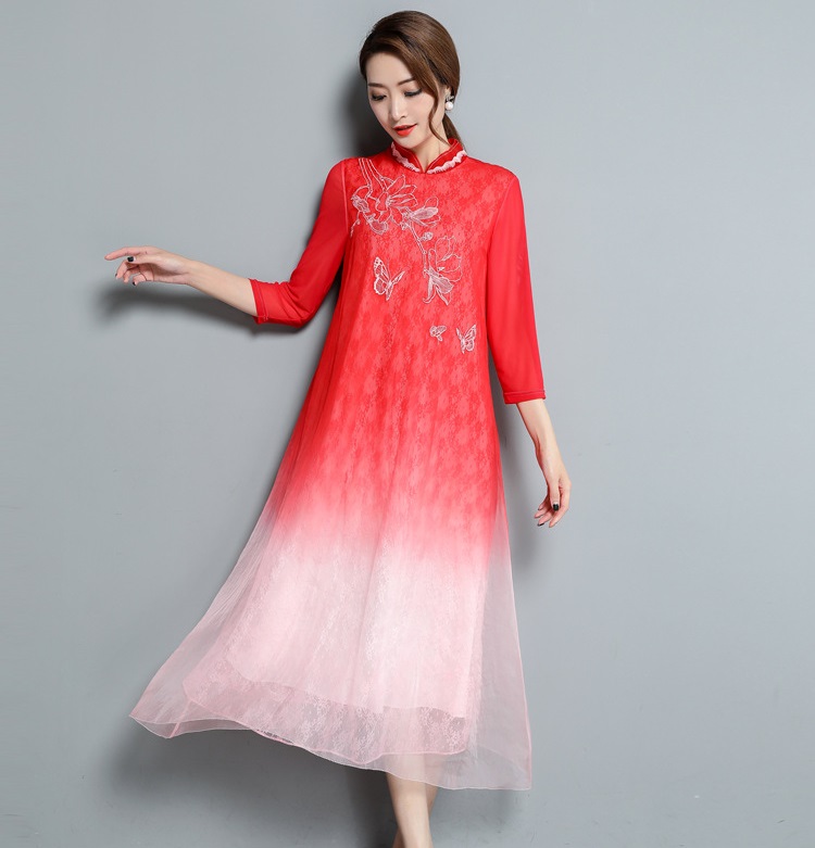 ชุดเดรสคอจีน ชุดกี่เพ้ายาวสีแดง แขนยาวสี่ส่วน ส่งฟรี ems