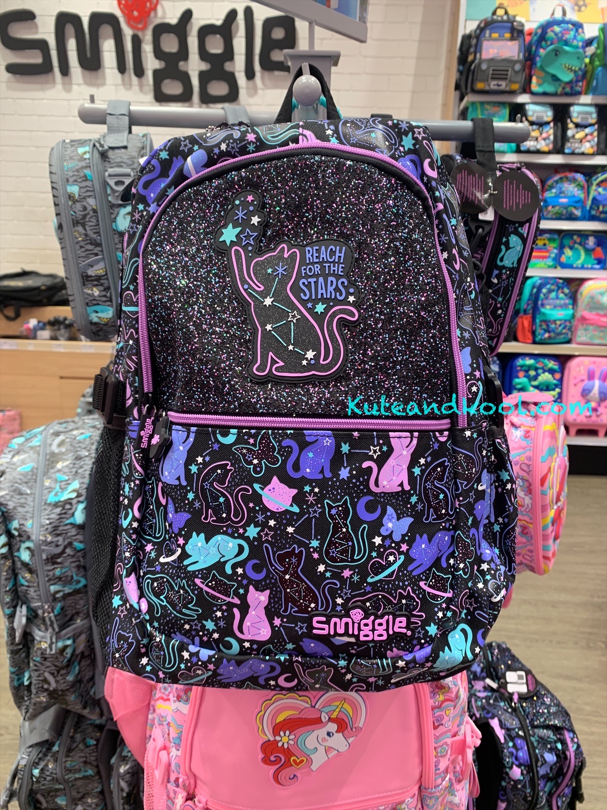 กระเป๋าสะพาย เป้ smiggle Backpack- (Wild side) - แมวดำ