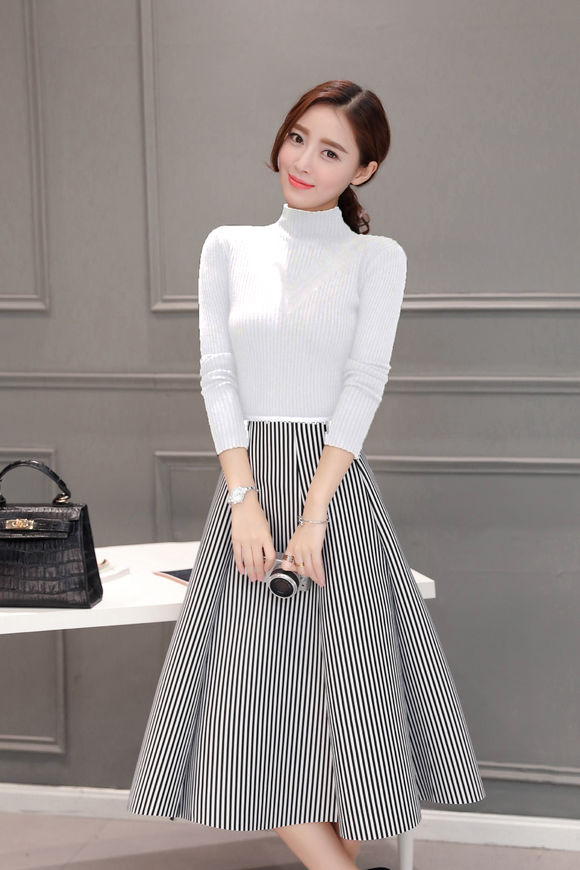 ชุดเซ็ทเสื้อและกระโปรง ส่งฟรี ems