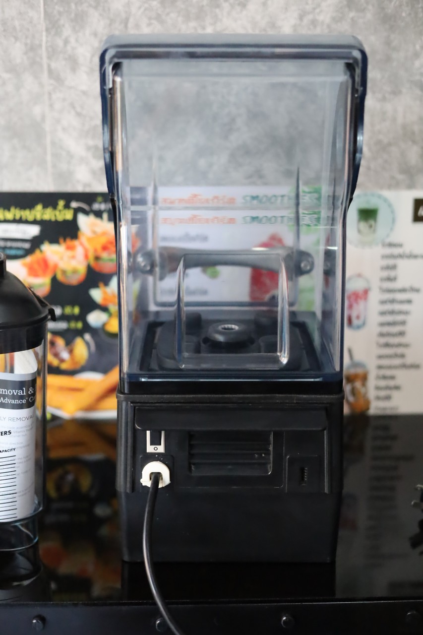 เครื่องปั่นตู้เก็บเสียง Vitamix The Quiet One