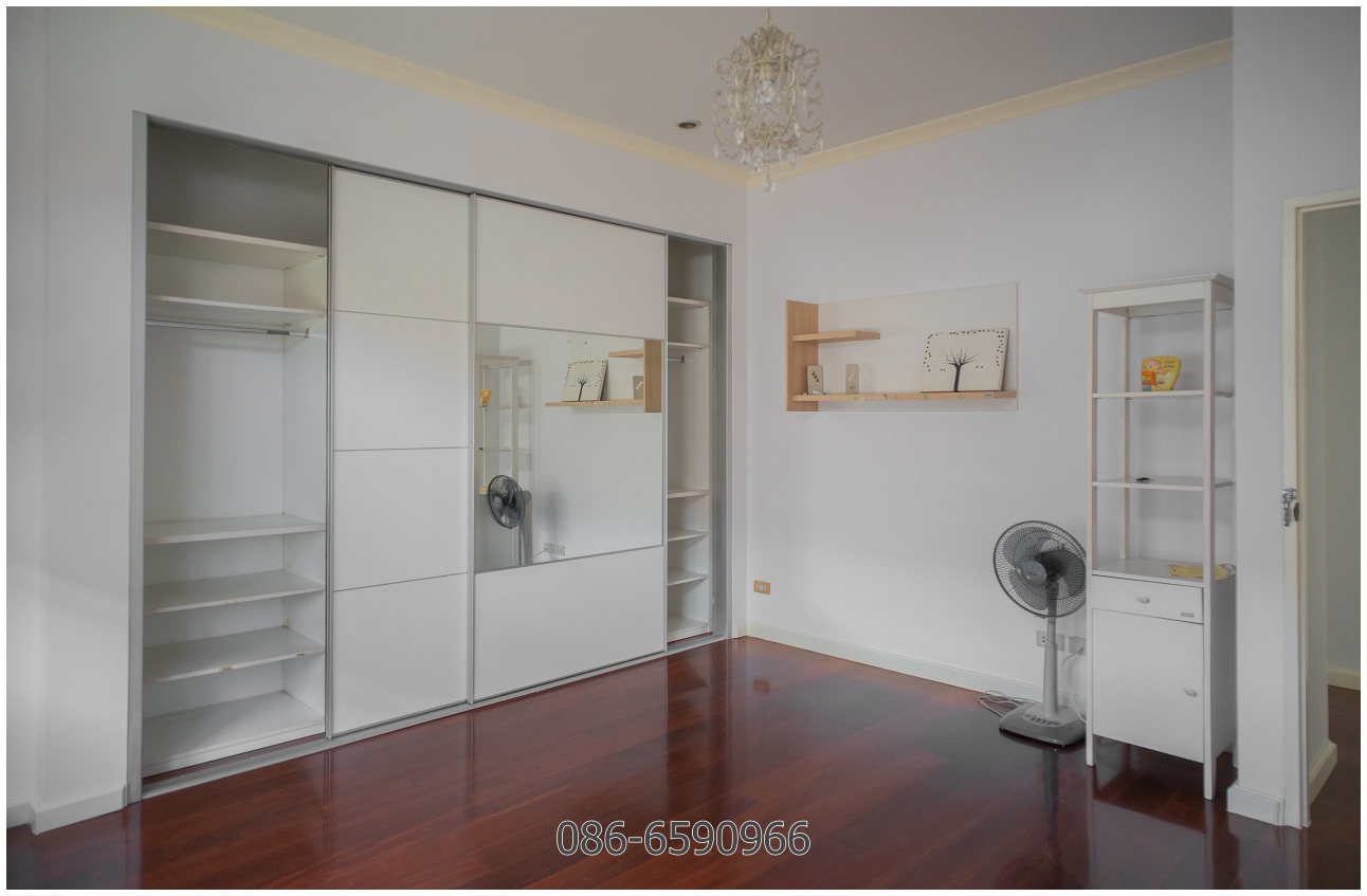 บ้านเดี่ยว หมู่บ้านลดาวัลย์ เลคโคโลเนียล 2ชั้น 164.7ตร.ว. 4ห้องนอน 3ห้องน้ำ ติดทะเลสาบ ระดับพรีเมี่ยมโดยแลนด์แอนด์เฮ้าส์