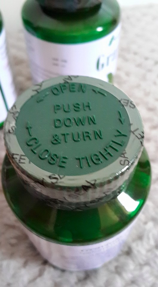 ใบทุเรียนเทศ 100% ชนิดแคปซูล 2 กระปุก แถม ชาใบทุเรียนเทศ ขนาด 5 ซอง 1 ห่อ