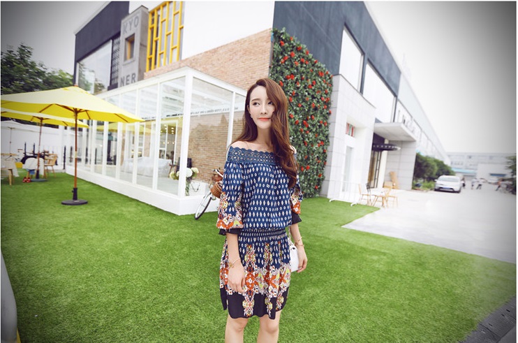 ชุดเดรสผ้าฝ้ายสีน้ำเงิน พิมพ์ลาย แขนยาว คอปาด ส่งฟรี ems