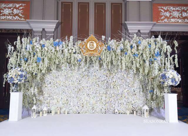 พรมอัดเรียบ พรมสีขาว BU026 นิยมใช้เป็นพรมปูพื้นงานเเต่ง กว้าง 2m.