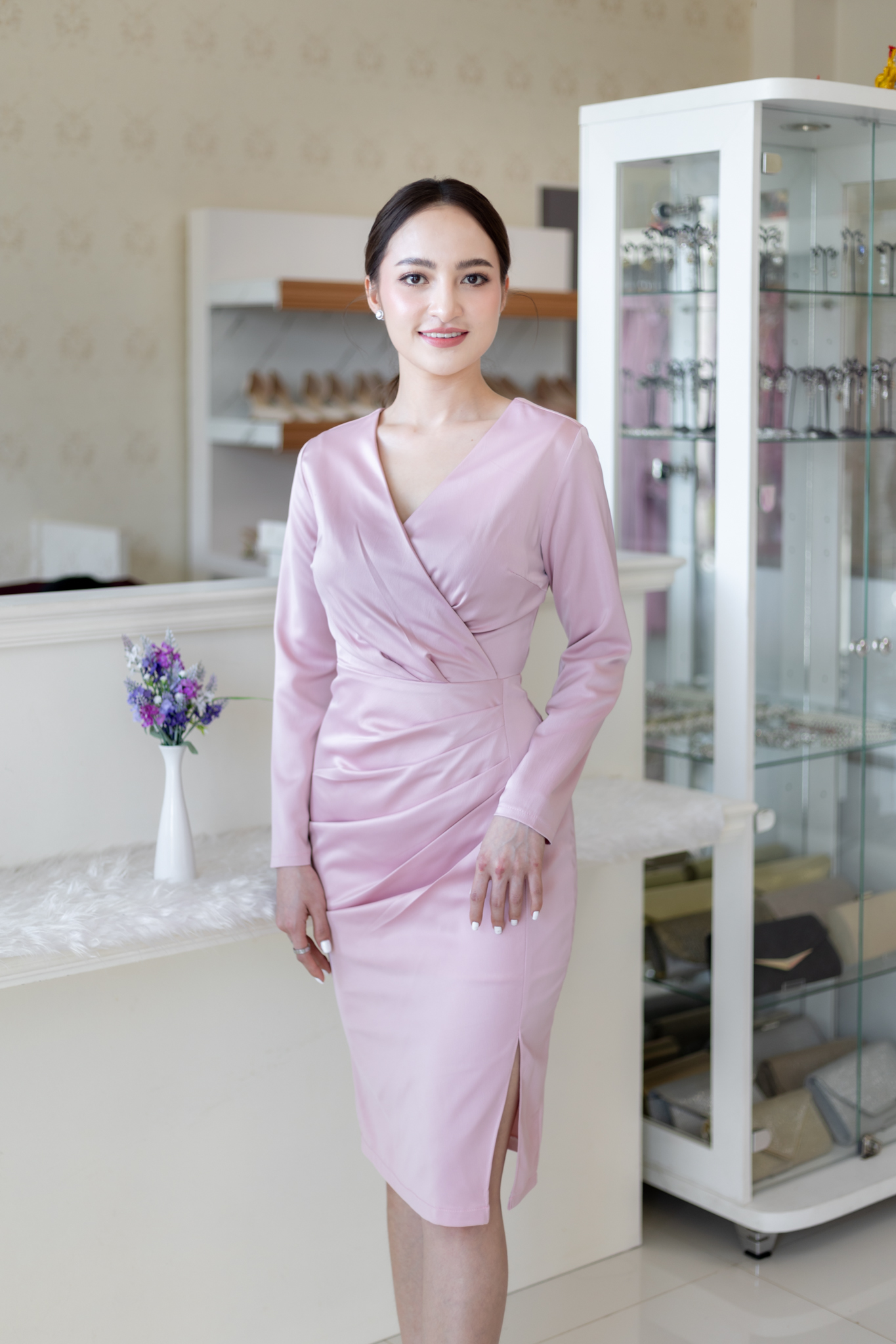 ชุดเพื่อนเจ้าสาวสีชมพู ทีมเพื่อนเจ้าสาวีชมพู บริการให้เช่า “ชุดไปงานแต่งงาน ชุดเพื่อนเจ้าสาว ” ชุดสวยๆ ในราคาหลักร้อย ทุกชุด ทั้งร้าน #ร้านเช่าชุดเพื่อนเจ้าสาว #ชุดเพื่อนเจ้าสาว #ร้านเช่าชุดราตรี #ชุดไปงานแต่งงาน #เช่าชุดเพื่อนเจ้าสาวสวยๆ #เช่าชุดเพื่อนเจ้าบ่าวราคาถูก #เช่าชุดสูทเพื่อนเจ้าบ่าวราคาถูก