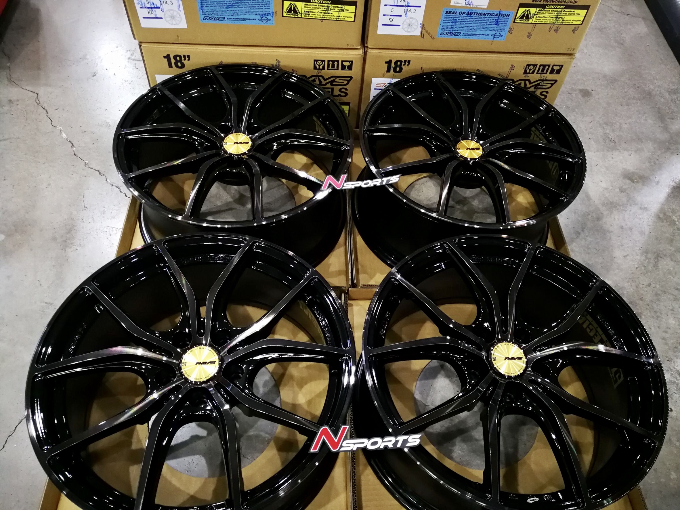 Rayswheel 57FXX CJ รุ่นใหม่ 18x8+38 5-114.3 สีดำ