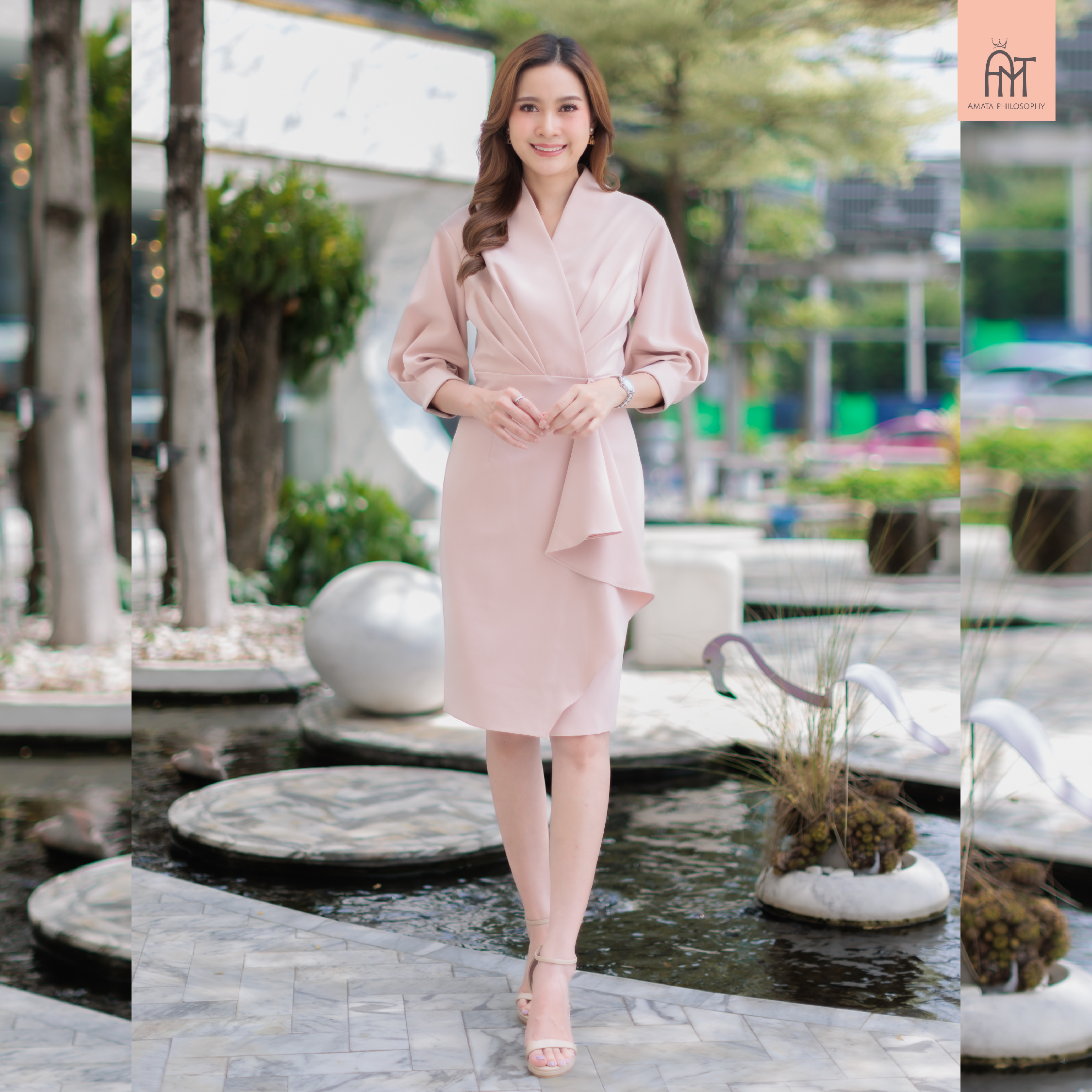 AMATA เดรส Ms. Holmes ชมพู