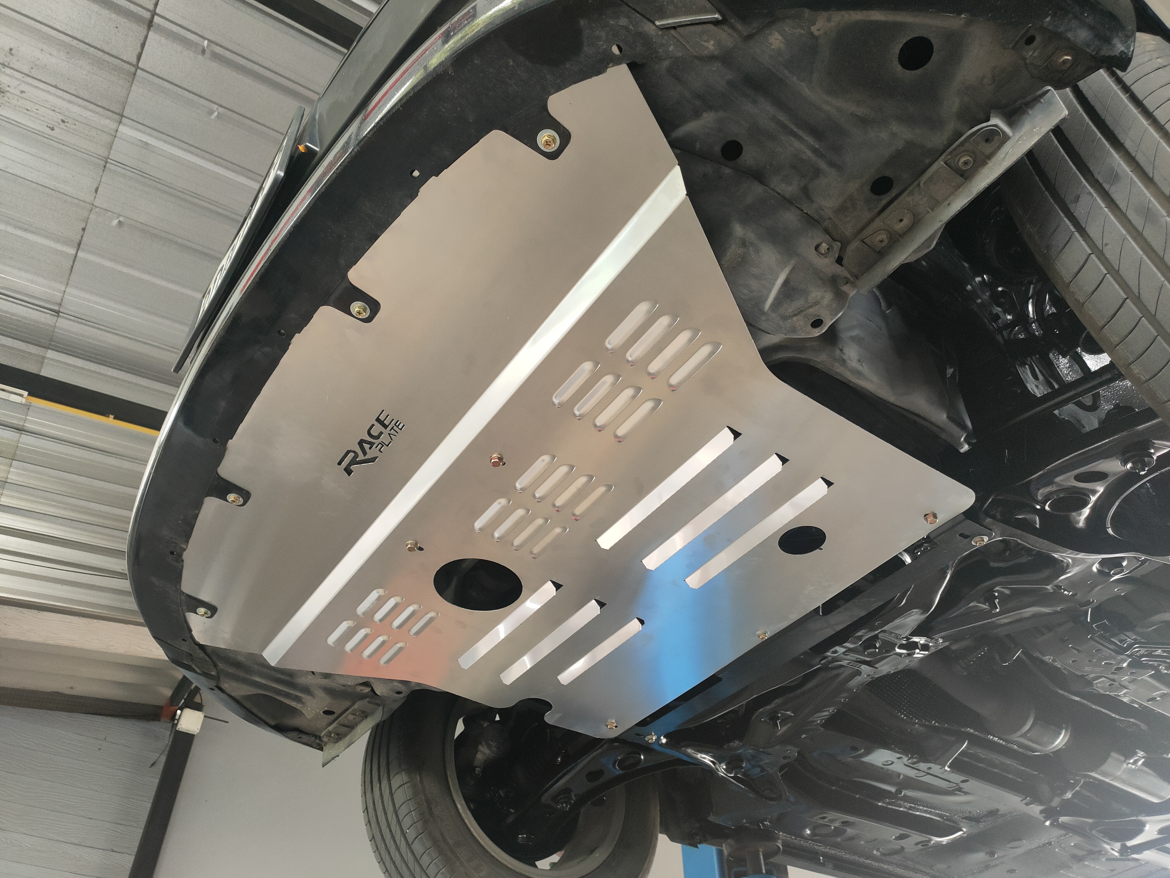 แผ่นปิดใต้ห้องเครื่องอลูมิเนียม Vios 2014, Sienta Raceplate_Undertray