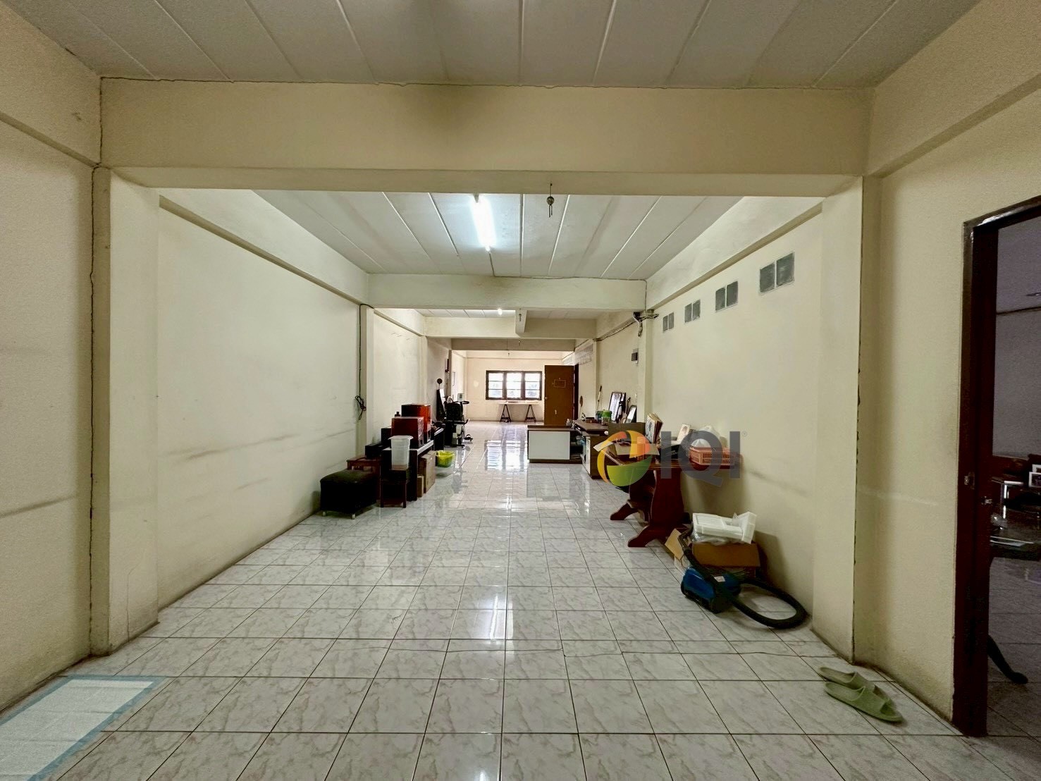 ขายอาคารพาณิชย์ 5 ชั้น 2 คูหาติดกัน ถนนหนามแดง - บางพลี ใกล้รถไฟฟ้า 2 สาย และใกล้ทางด่วน