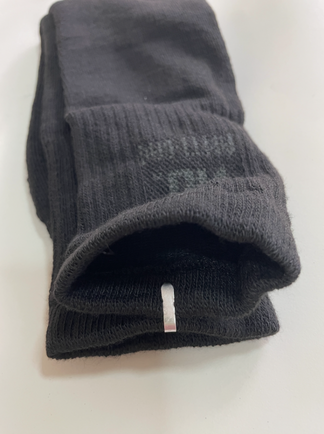 ถุงเท้า ดำ อย่าง ยาว หนา