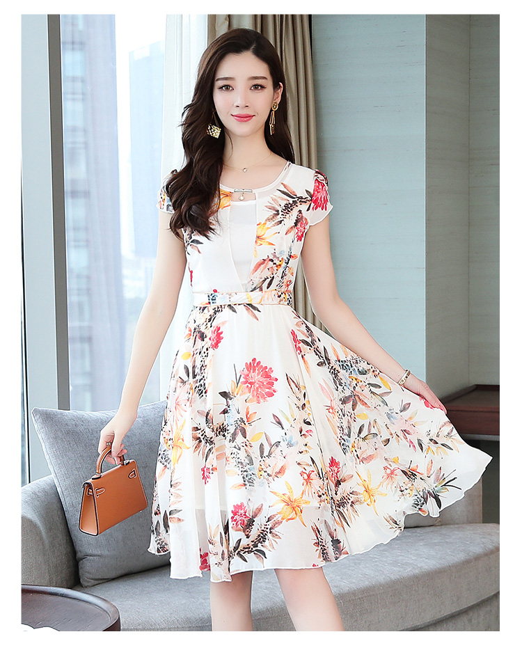 ชุดเดรสสีขาว ผ้าชีฟองพิมพ์ลายดอกไม้โทนสีแดง และเหลือง ส่งฟรี ems