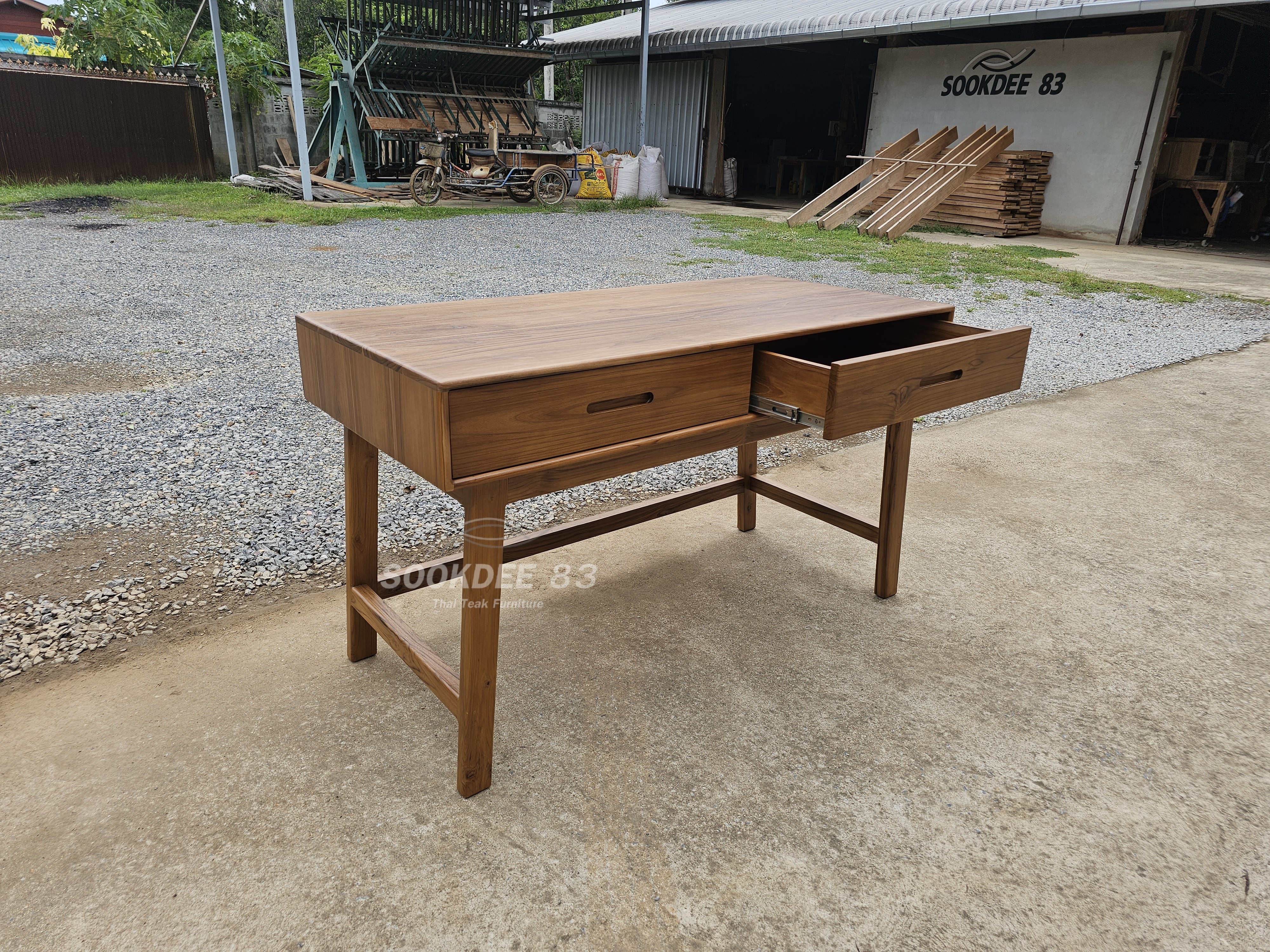 โต๊ะทำงานสไตล์มินิมอล 1.50 ม.