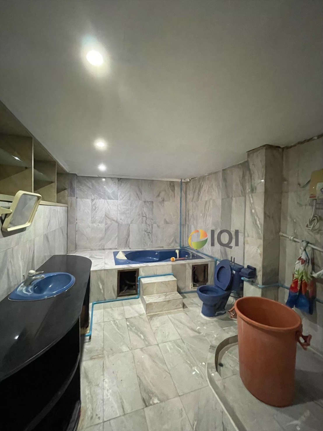 ทาวน์เฮาส์ 3 ชั้น ซอยบรมราชชนนี 11 หลังห้างเซ็นทรัลปิ่นเกล้า สภาพดี พร้อมอยู่