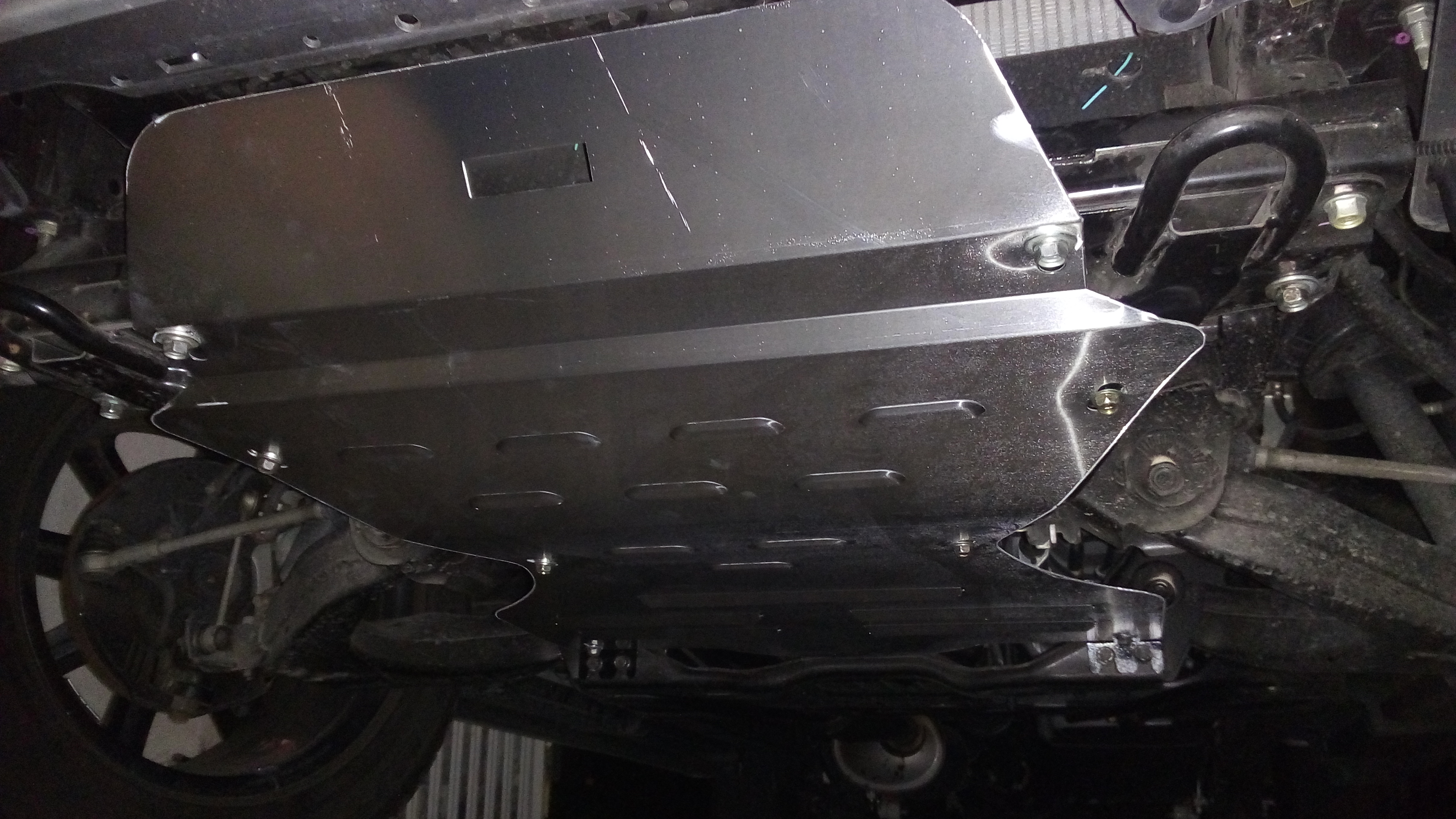 แผ่นปิดใต้ห้องเครื่องอลูมิเนียม Isuzu All New , Mu-X Raceplate_Undertray