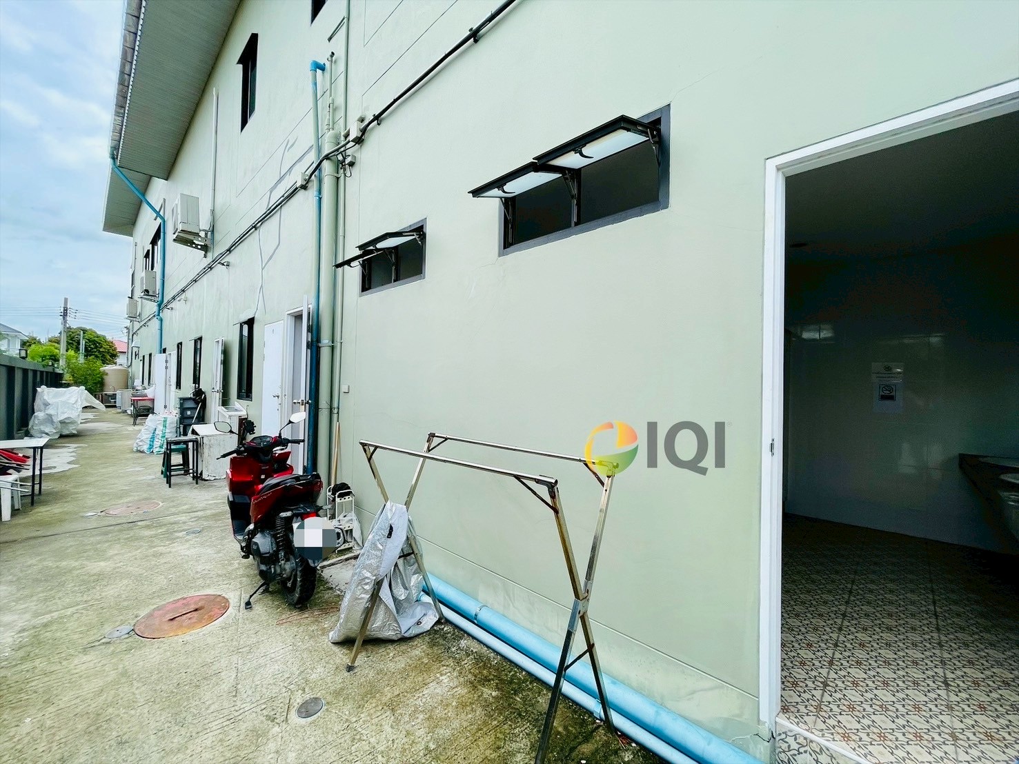 ขายที่ดินพร้อมสำนักงาน 2 ชั้นและคลังสินค้า เนื้อที่ 1 ไร่ ถนนบัวนครินทร์ บางนาตราด