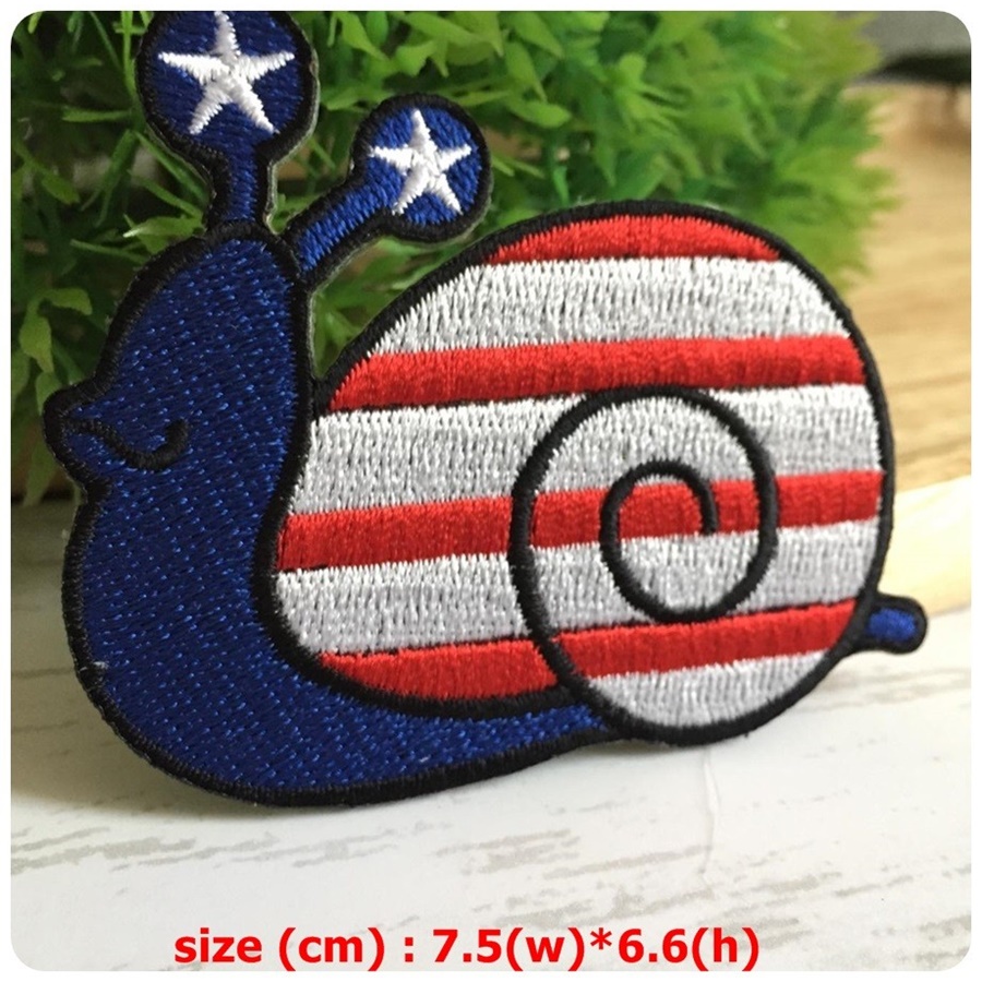 หอยทาก Snail ตัวรีดติดเสื้อ อาร์มรีด อาร์มปัก ตกแต่งเสื้อผ้า หมวก กระเป๋า แจ๊คเก็ตยีนส์ Cute Creature Embroidered Iron on Patch