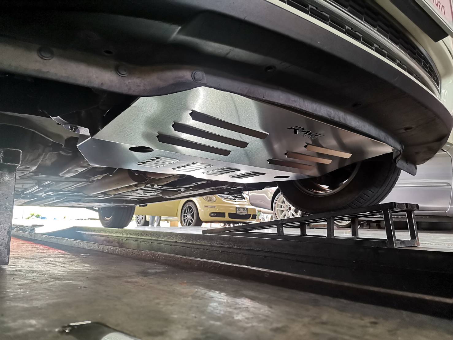 แผ่นปิดใต้ห้องเครื่องอลูมิเนียม minicooper S 56 Raceplate_Undertray