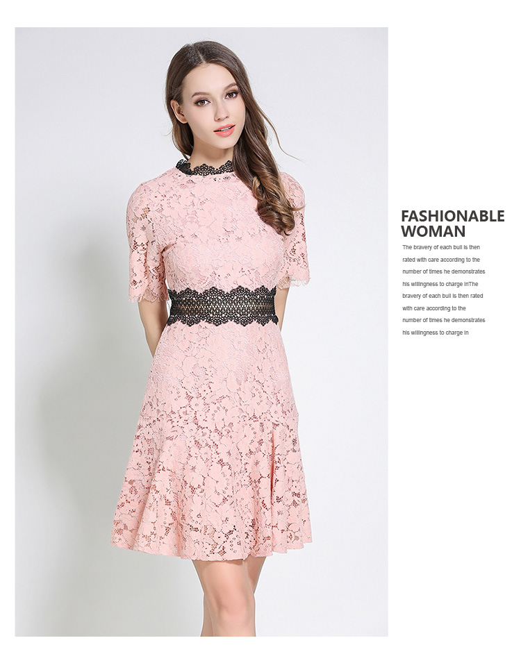 ชุดเดรสผ้าลูกไม้สีชมพู ส่งฟรี ems