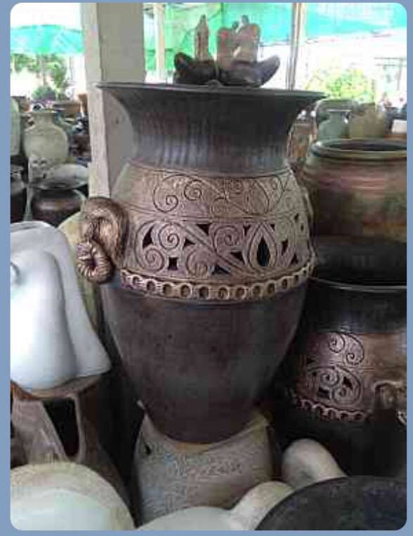 แจกันลายฉลุหัวช้าง