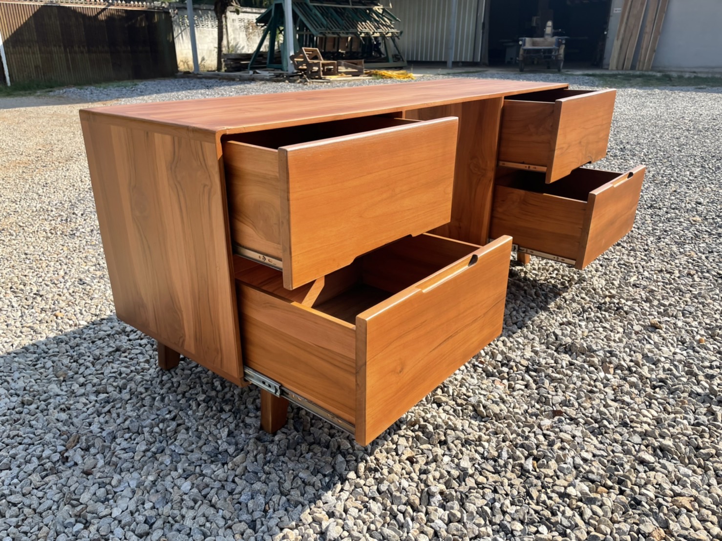 ชั้นวางทีวี 4 ลิ้นชัก