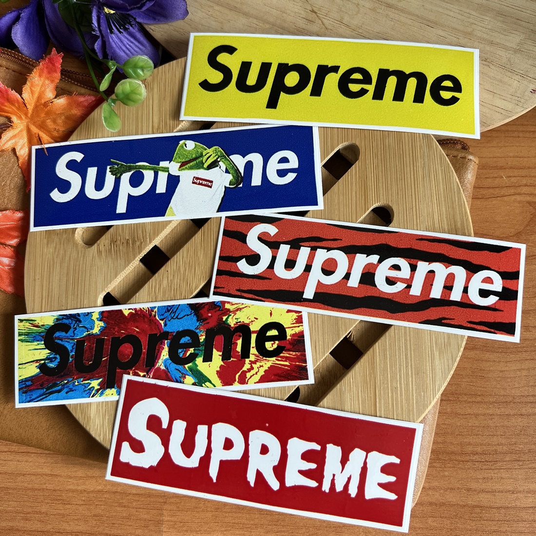 สติกเกอร์ แนวสตรีท กวนๆ เท่ๆ เคลือบกันน้ำ ติดกระเป๋าเดินทาง มอเตอร์ไซด์ Laptop เคสโทรศัพท์ กระบอกน้ำ Waterproof Decal Sticker