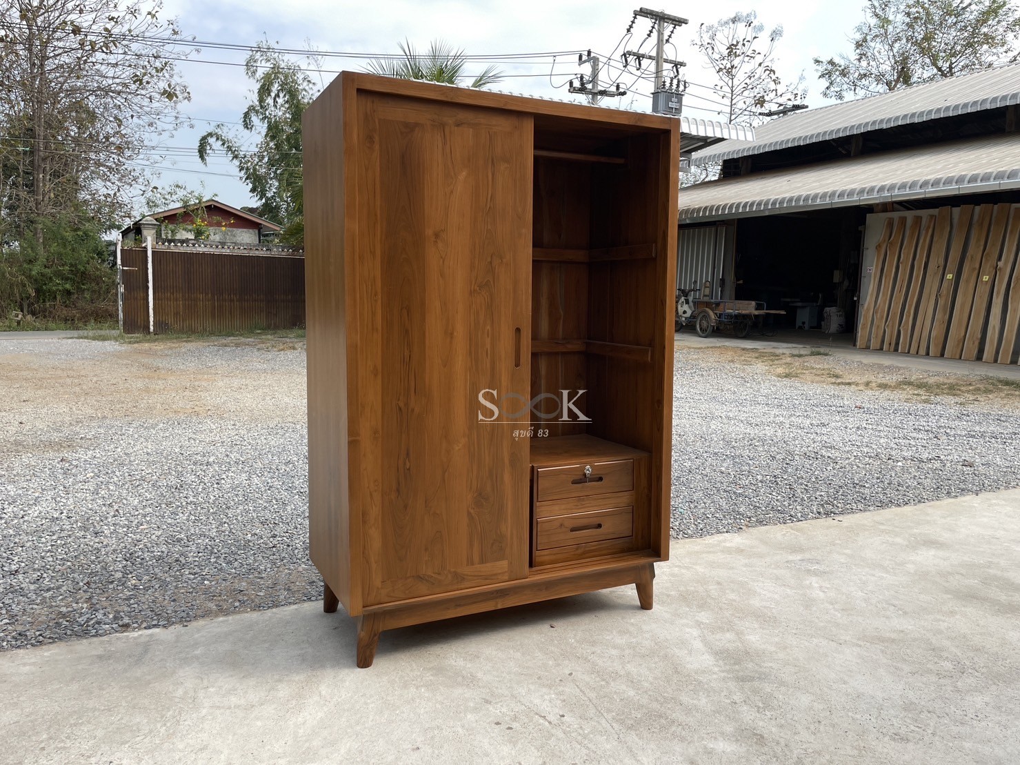 ตู้เสื้อผ้าบานสไลด์โมเดิร์น มีขา สูง 1.8 ม.