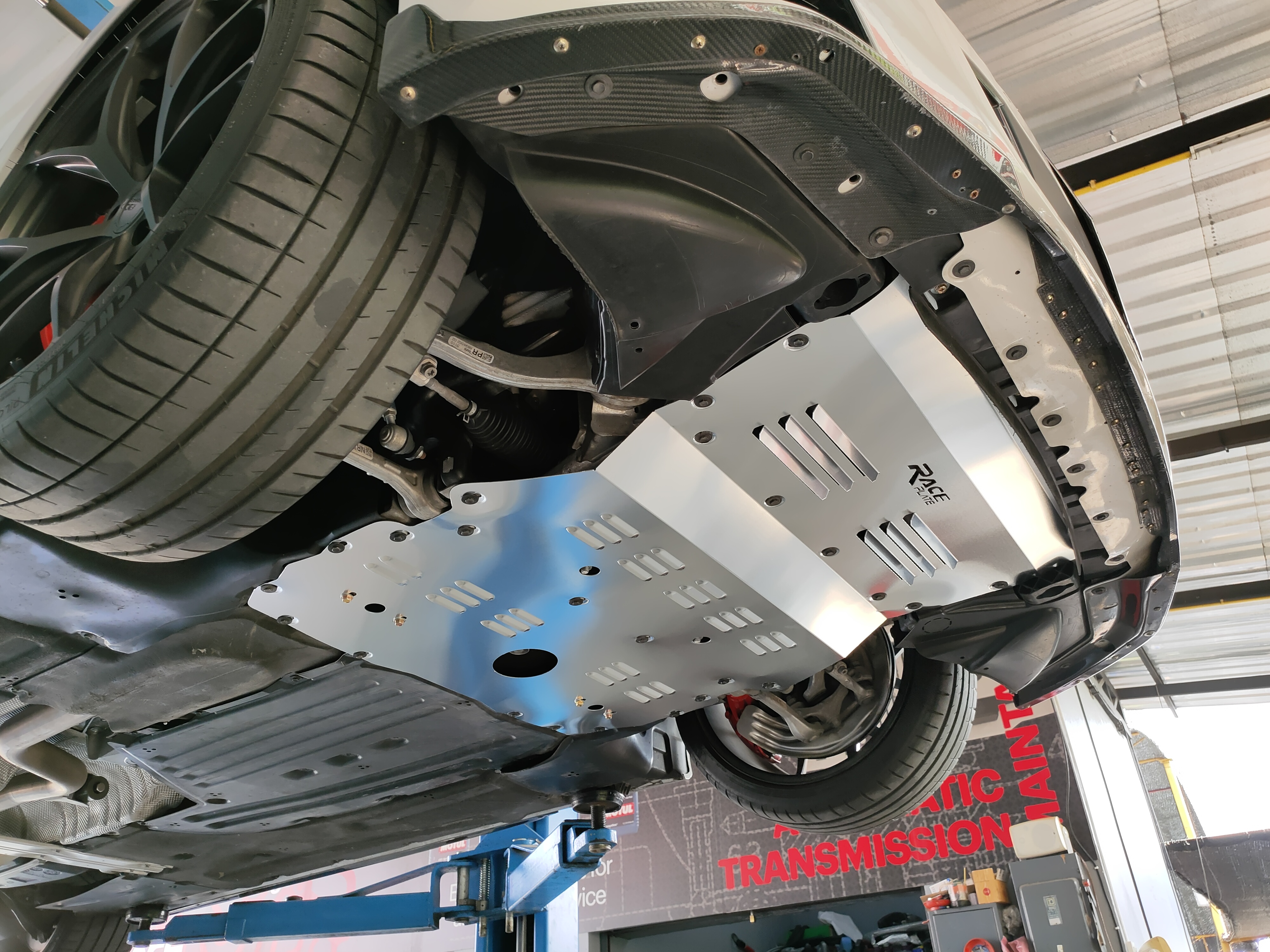 แผ่นปิดใต้ห้องเครื่องอลูมิเนียม BMW G20 Raceplate_Undertray