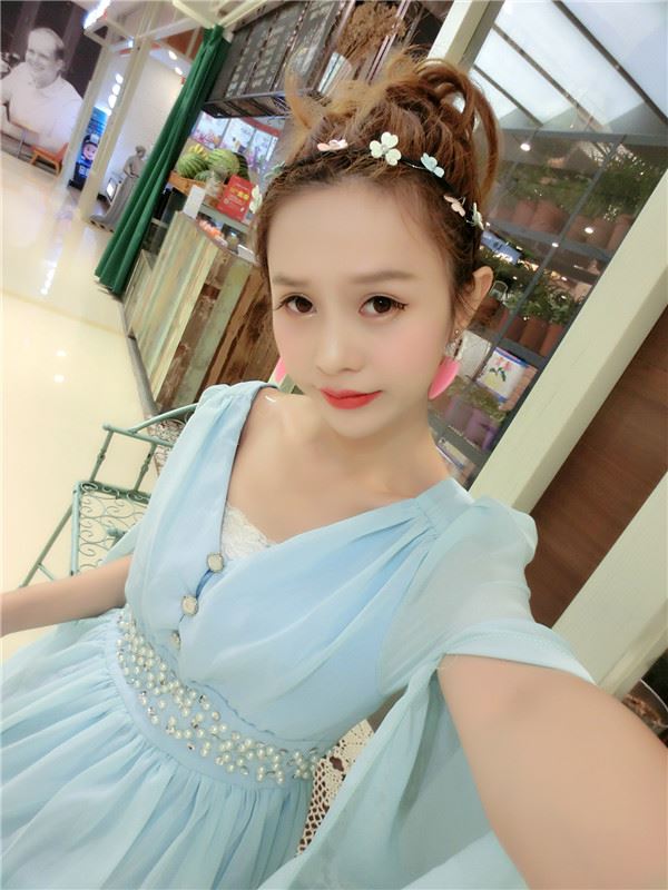 ชุดเดรสผ้าชีฟองสีฟ้า ส่งฟรี ems