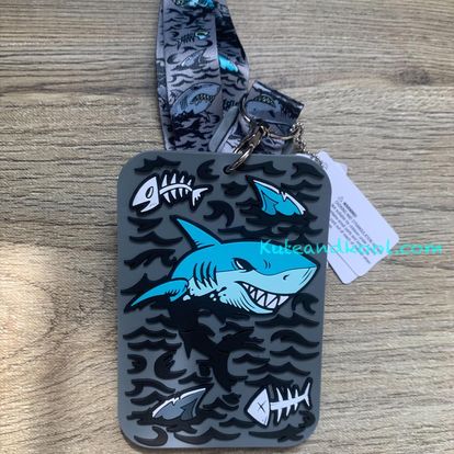 ป้ายห้อยคอ Smiggle - Bus Pass Lanyard- ฉลาม เทา