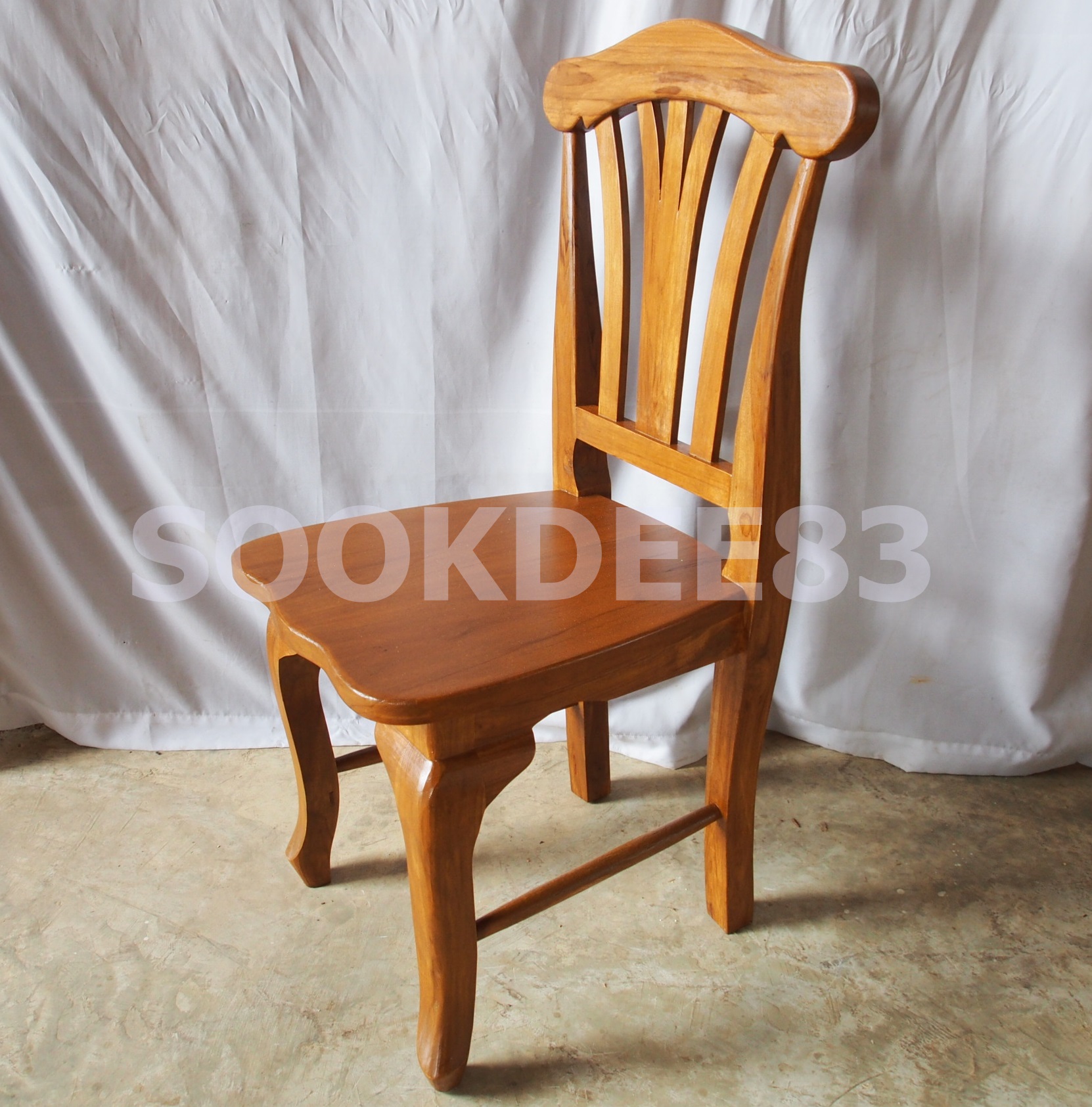 เก้าอี้หัวโต