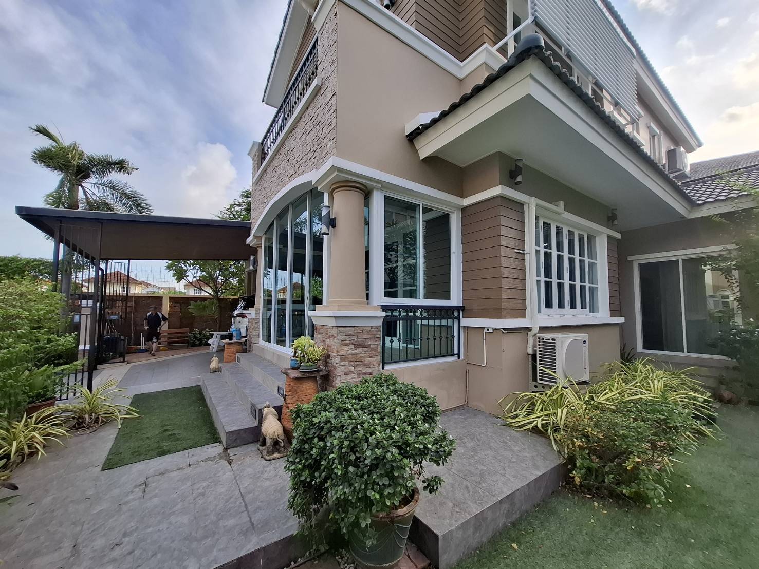 กั้นห้องกระจกระเบียงบ้าน