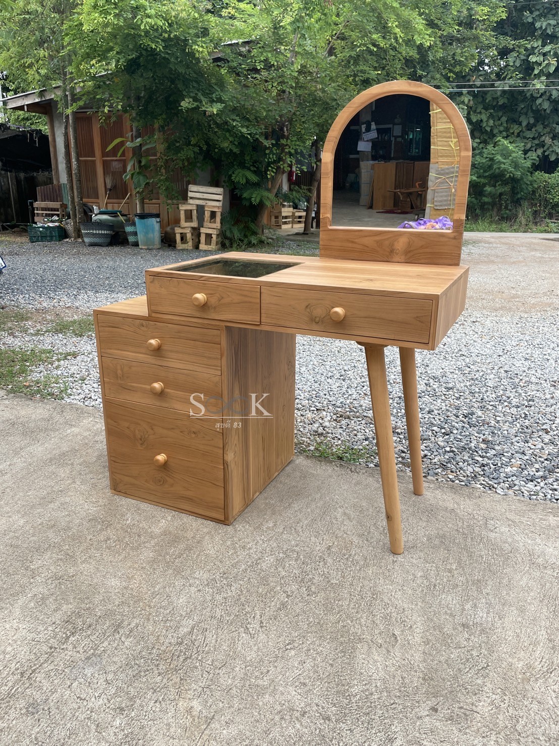 โต๊ะเครื่องแป้งมินิมอลกึ่งตู้ลิ้นชัก (สีสัก)