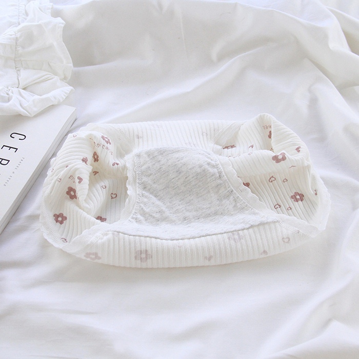 NA123(แพ็ค5ตัว5ลาย) กางเกงในน่ารัก กางเกงในผ้าฝ้ายทรงเต็มตัวเหมาะสำหรับท่านที่ชอบใส่แบบเต็มก้น ขอบเป็นยางยืดไม่รัดแน่นจนเกินไป ขายแบบยกเซต5ตัว5ลายตามรูปถ่ายสินค้าจริงเลยค่ะ ***ในหุ่นใส่เบอร์ M