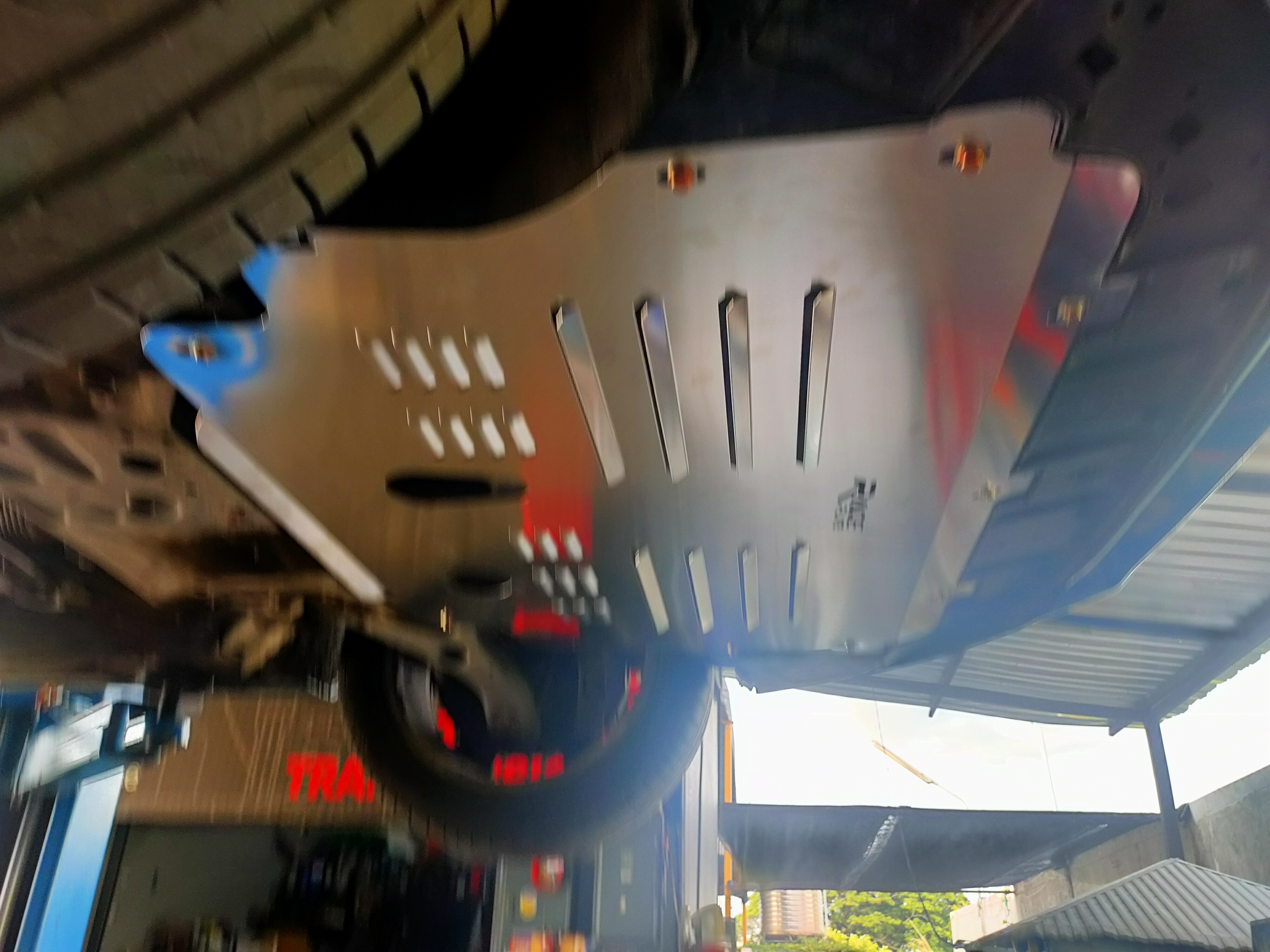 แผ่นปิดใต้ห้องเครื่องอลูมิเนียม Volvo V40 Raceplate_Undertray