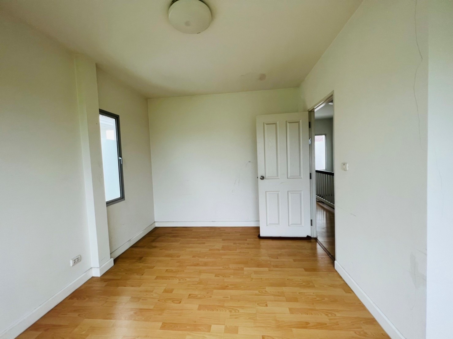 ขายทาวน์โฮม 3 ชั้น หมู่บ้าน ทาวน์ พลัส สุวรรณภูมิ