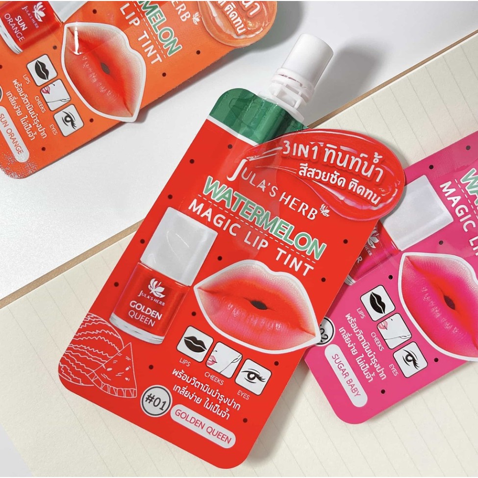 (ขนาด 1 ซอง) JULA’S HERB WATERMELON MAGIC LIP TINT 2g. #01 Golden Queen ลิปทินท์ จุฬาเฮิร์บ วอเตอร์เมลอน เมจิค ลิป ทินท์ 2กรัม สี 01 Golden Queen