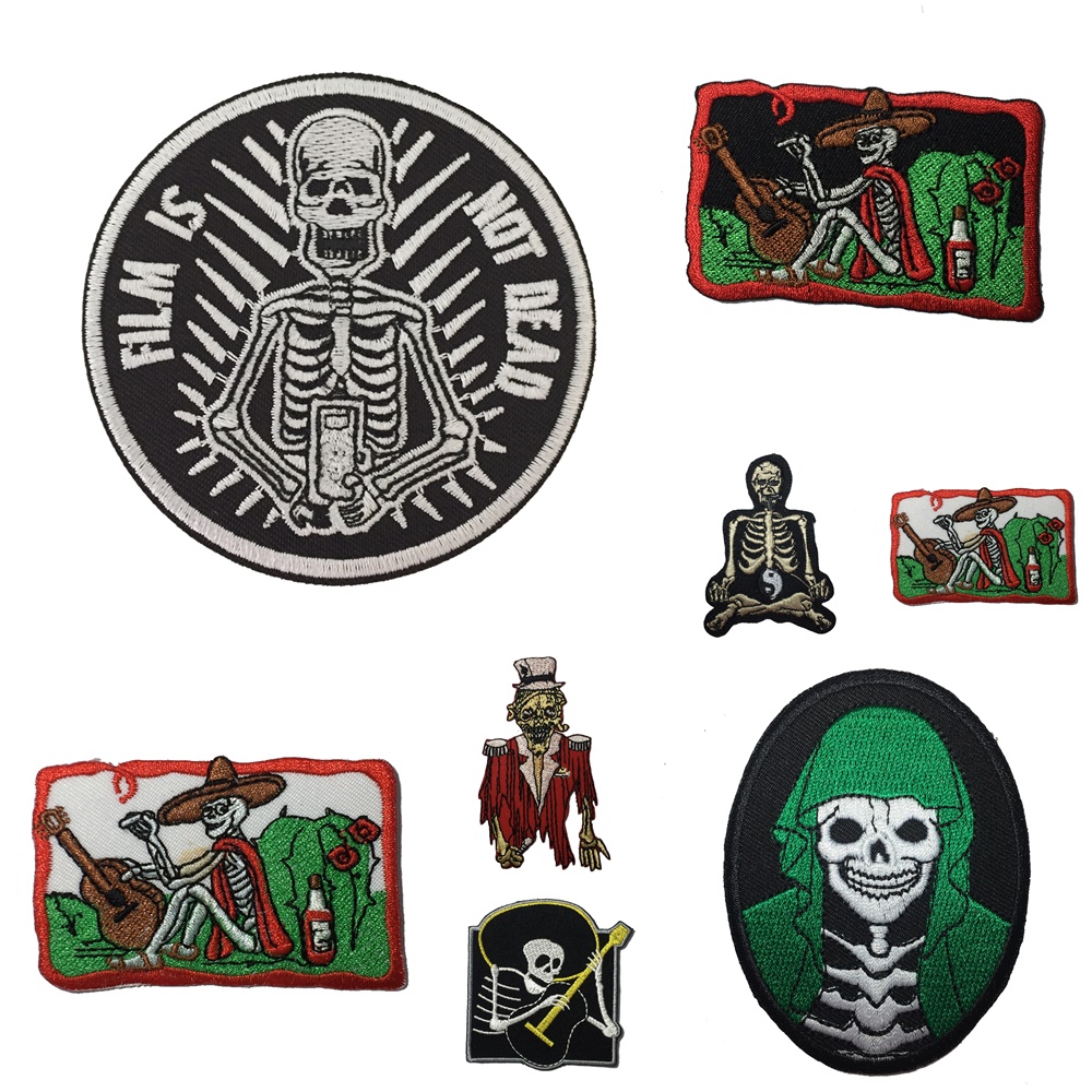 โครงกระดูก ปีศาจ ตัวรีดติดเสื้อ อาร์มรีด อาร์มปัก ตกแต่งเสื้อผ้า หมวก กระเป๋า แจ๊คเก็ตยีนส์ Dark Embroidered Iron on Patch