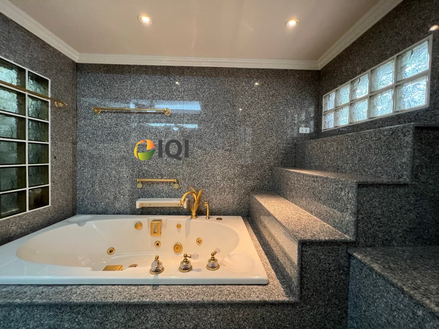 ขายบ้านเดี่ยว 2 ชั้น ตกแต่งสวย เป็นบ้านสไตล์ Modern ซอย พัฒนาการ61